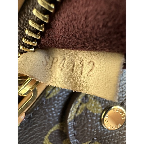 Louis Vuitton Monogram Canvas Olympe Shoulder Handbag Push Lock Closure Purple - Picture 12 of 17